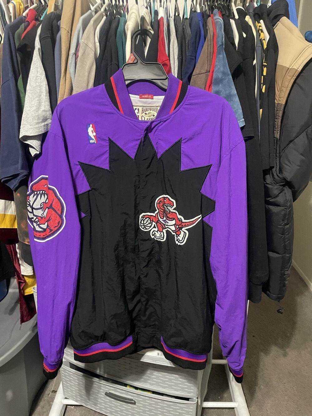 Size L- Mitchell & Ness NBA Toronto Raptors Basketball Warm Up Jacket Hardwood C